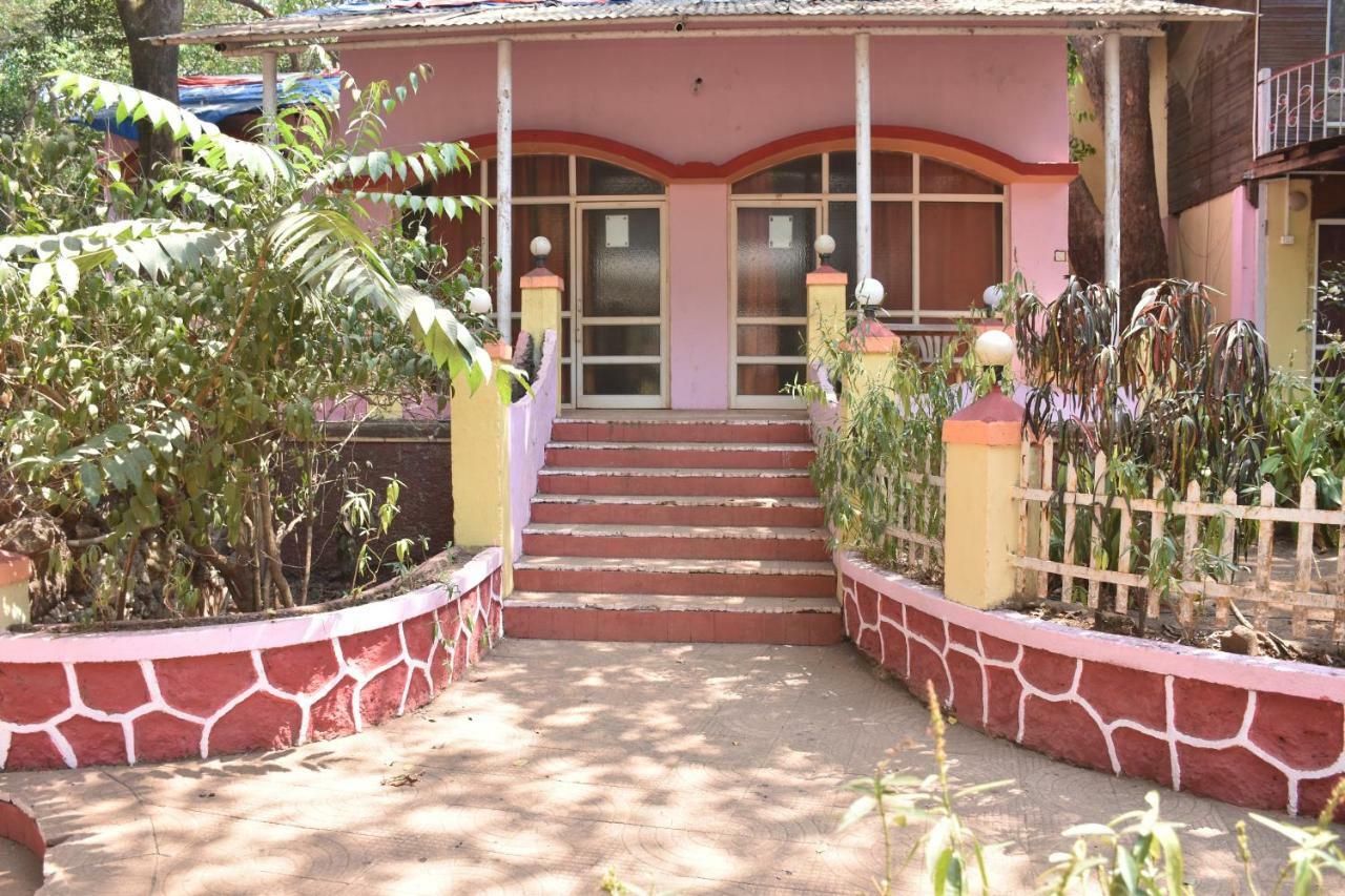Green Hill Resort Matheran Extérieur photo